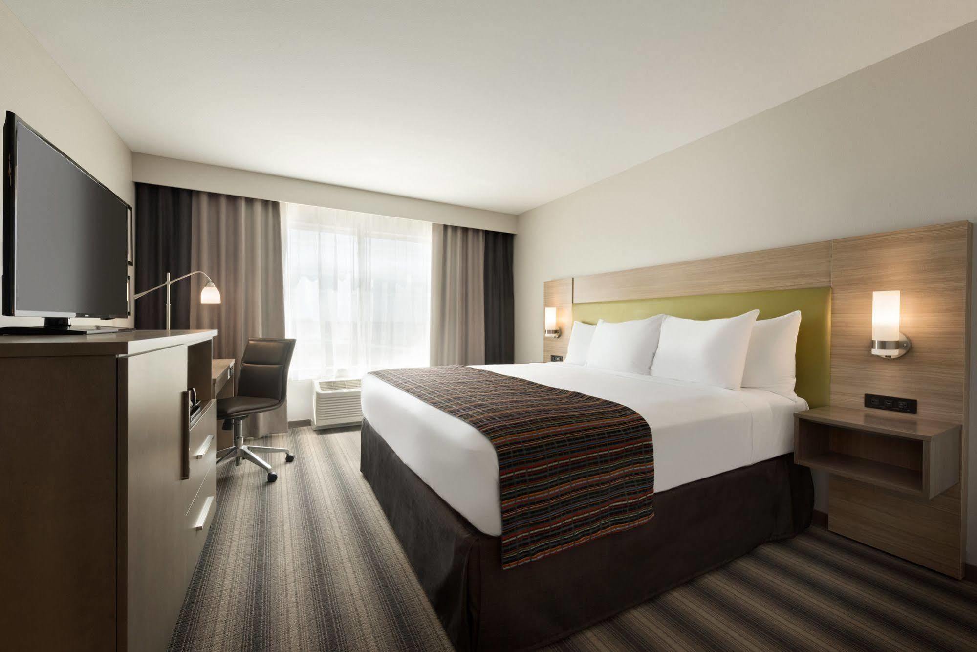 Country Inn & Suites By Radisson, Indianola, Ia Εξωτερικό φωτογραφία